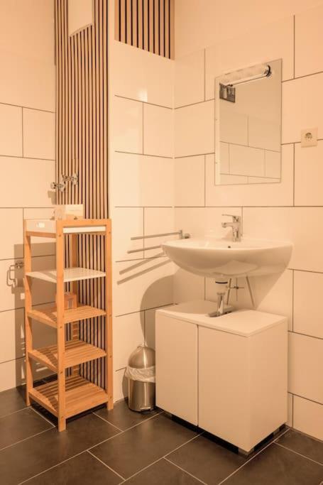 Georgys Space Apartment